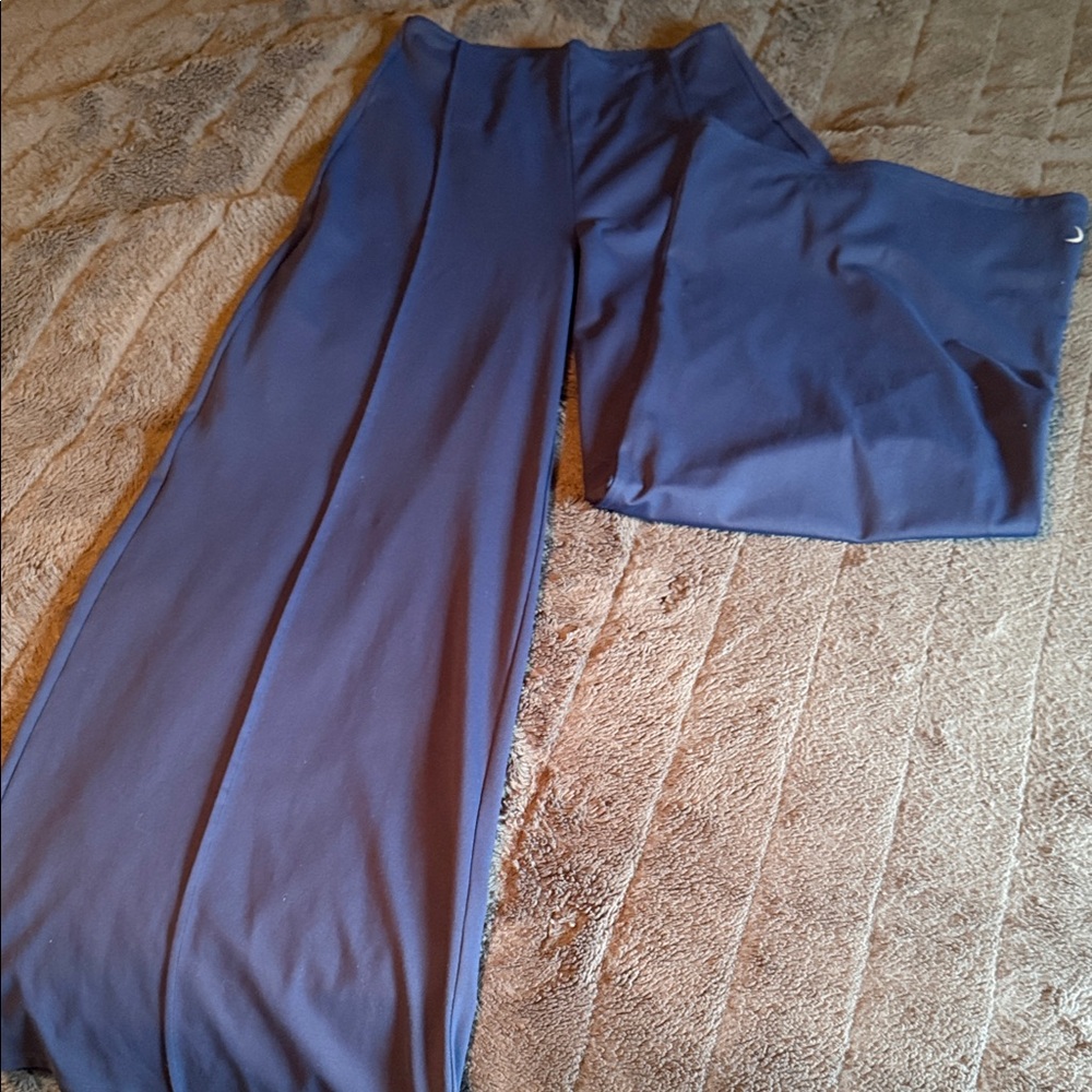 Zyia wide-leg pant